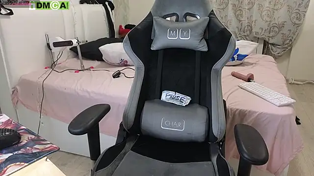 KawaiiNullify online show from February 22, 5:32 am