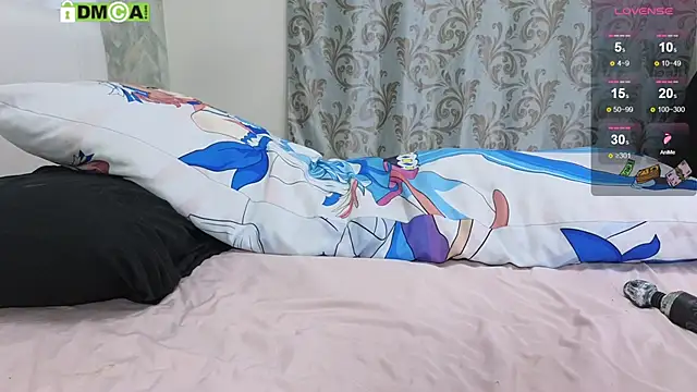 KawaiiNullify online show from November 13, 4:00 pm