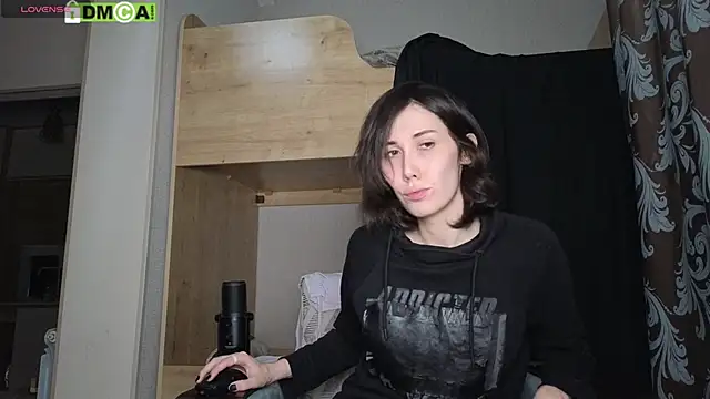 KawaiiNullify online show from December 17, 9:09 pm