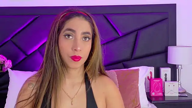 SophieCarther online show from December 3, 12:37 pm