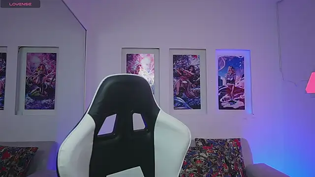 Snapshot of KayraOwen chatting on September 29, 11:38 am KayraOwen online show from September 29, 11:38 am