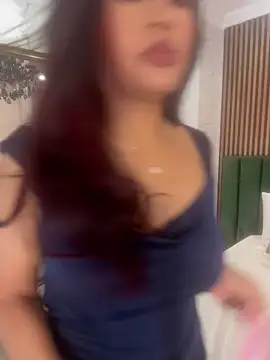 MonicaMoret online show from March 28, 12:39 pm