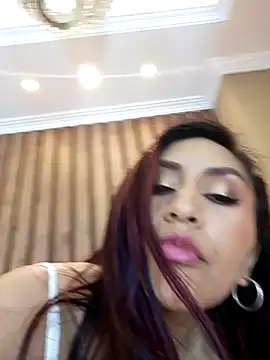 MonicaMoret online show from March 15, 3:27 pm