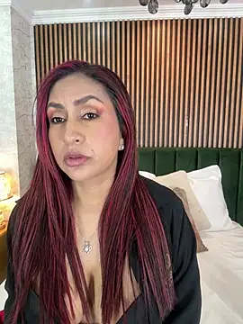 MonicaMoret online show from April 15, 12:32 pm