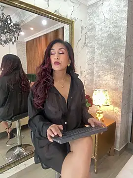 MonicaMoret online show from April 1, 1:41 pm