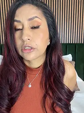 MonicaMoret online show from February 7, 11:07 am