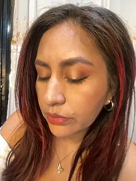 MonicaMoret online show from December 5, 12:15 pm