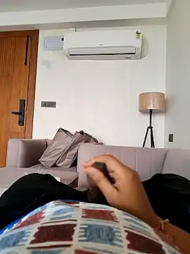 Snapshot of 143n143143 chatting on November 20, 10:49 am 143n143143 online show from November 20, 10:49 am