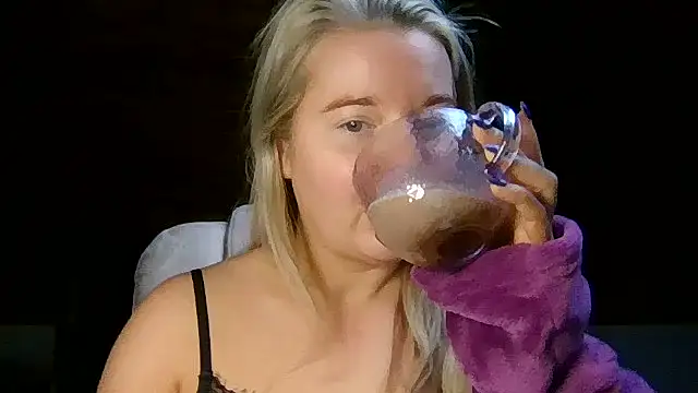 Jessica69G online show from April 21, 5:25 am