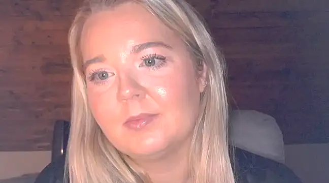 Jessica69G online show from January 3, 9:47 pm