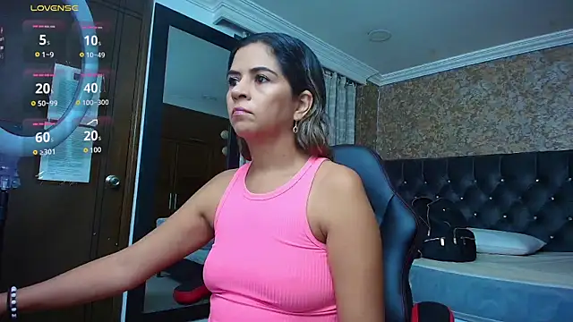 stella xue online show from October 29, 9:25 pm