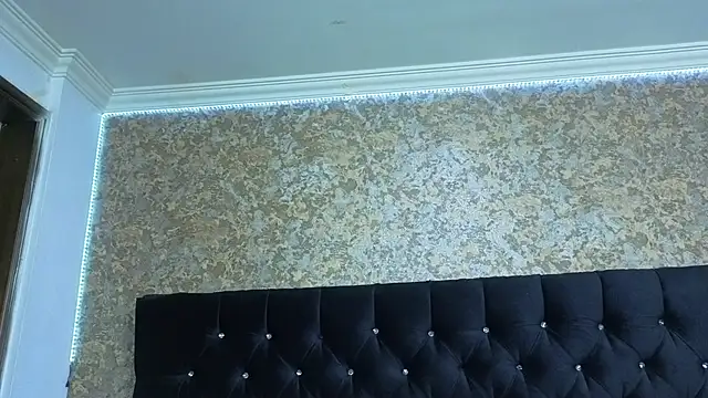 stella xue online show from December 1, 9:04 pm