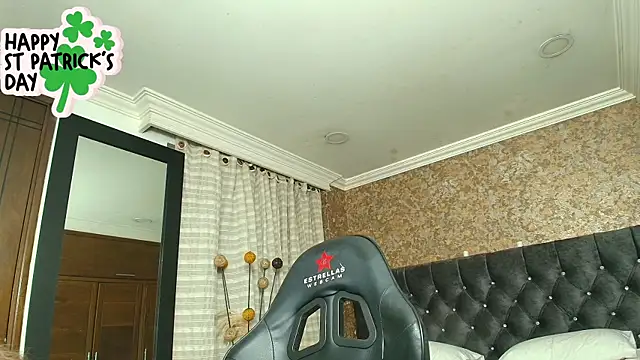 stella xue online show from March 17, 8:09 pm