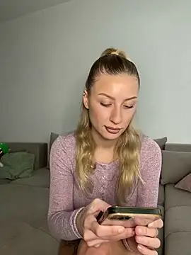 belle98 online show from November 16, 1:38 pm