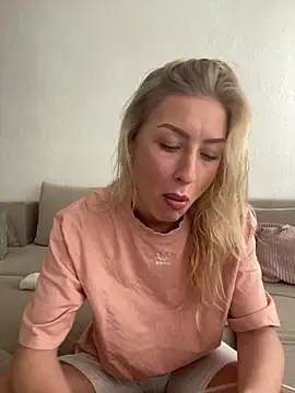 belle98 online show from November 13, 12:42 pm