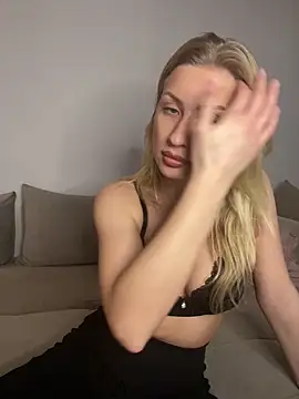 belle98 online show from December 20, 2:53 pm