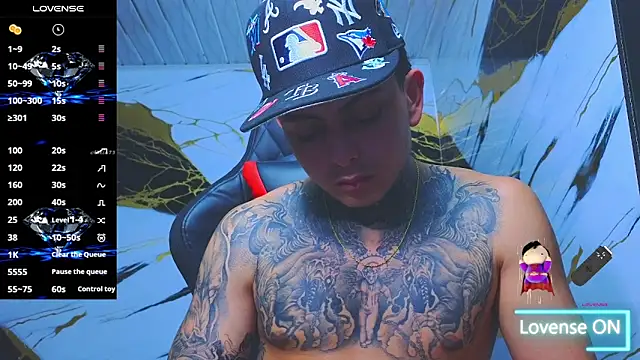 Kevin22 222 online show from November 29, 12:55 am