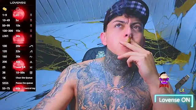 Kevin22 222 online show from November 5, 4:04 am