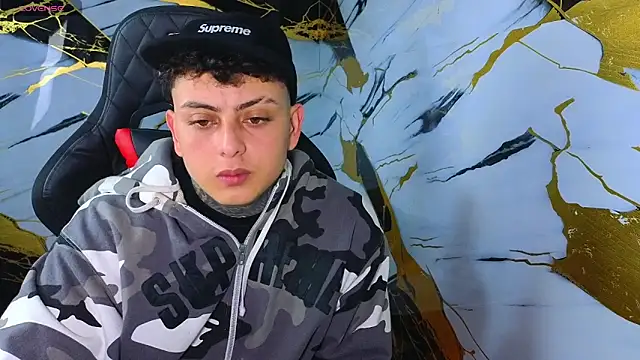 Kevin22 222 online show from March 20, 6:25 am