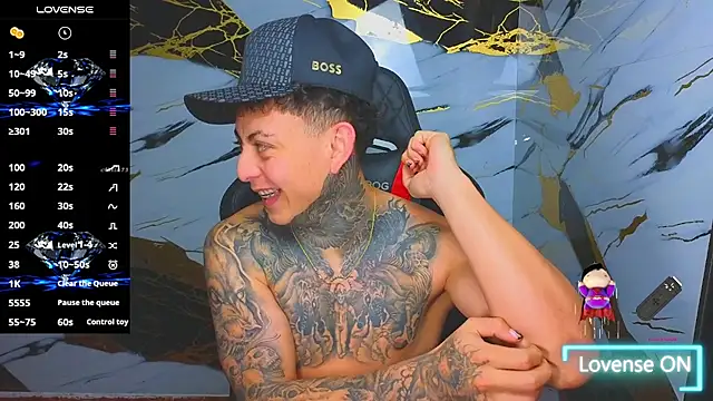 Kevin22 222 online show from November 20, 3:07 am