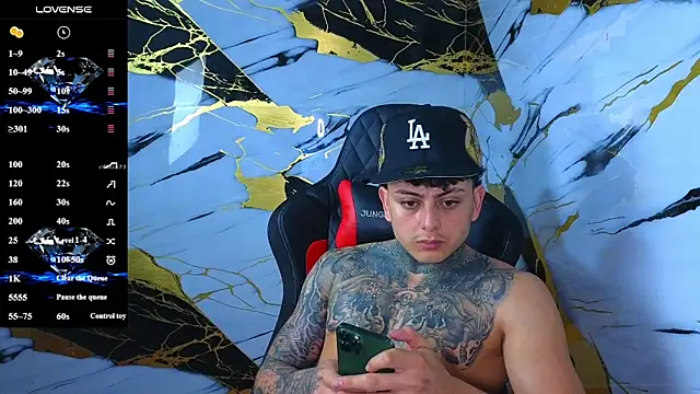 Kevin22 222 online show from March 17, 3:09 am