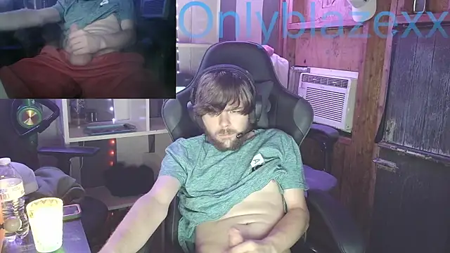 OnlyBlazexx online show from January 11, 6:20 am