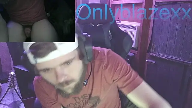 OnlyBlazexx online show from January 18, 7:01 am
