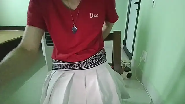Snapshot of Luxcute286 chatting on October 17, 1:31 am Luxcute286 online show from October 17, 1:31 am
