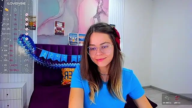 Kelly Cuutie online show from September 25, 12:49 am