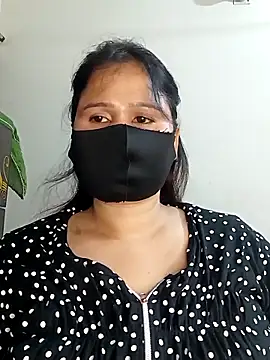 Snapshot of Tishani chatting on September 26, 8:10 am Tishani online show from September 26, 8:10 am