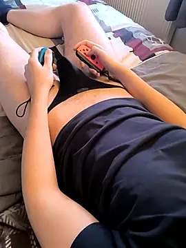 Naked Ben online show from February 6, 7:48 am
