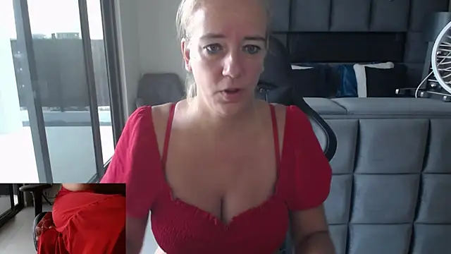 Snapshot of Wendysexyx chatting on February 15, 11:20 am Wendysexyx online show from February 15, 11:20 am