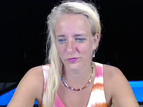 Wendysexyx online show from November 2, 12:59 am