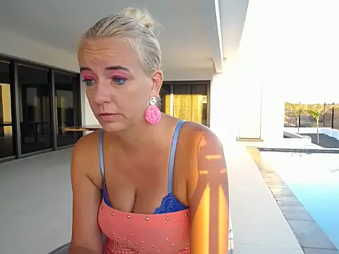 Wendysexyx online show from December 3, 10:58 am