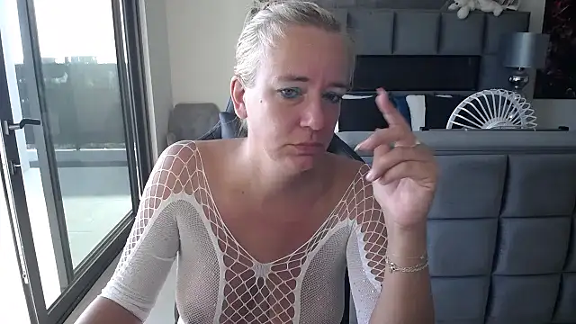 Snapshot of Wendysexyx chatting on February 22, 11:56 am Wendysexyx online show from February 22, 11:56 am