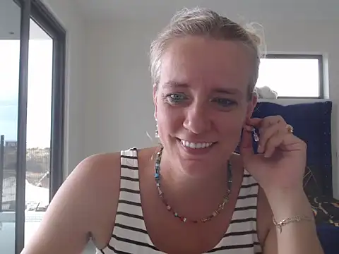 Wendysexyx online show from October 20, 4:07 pm