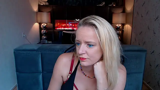 Snapshot of Wendysexyx chatting on October 4, 8:16 am Wendysexyx online show from October 4, 8:16 am