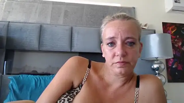 Wendysexyx online show from March 7, 2:00 pm