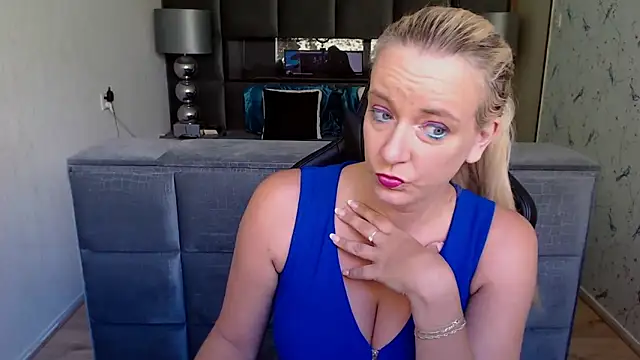 Snapshot of Wendysexyx chatting on September 22, 12:33 pm Wendysexyx online show from September 22, 12:33 pm