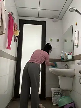 Baby Claraa online show from February 7, 3:45 am