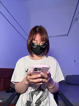 Baby Claraa online show from March 12, 5:13 am