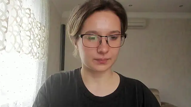 Snapshot of Lilith_lutherlow chatting on July 9, 4:50 pm Lilith lutherlow online show from July 9, 4:50 pm