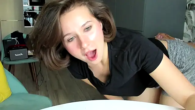 Lilith lutherlow online show from September 23, 2:02 pm