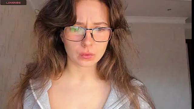 Lilith lutherlow online show from January 25, 10:29 am