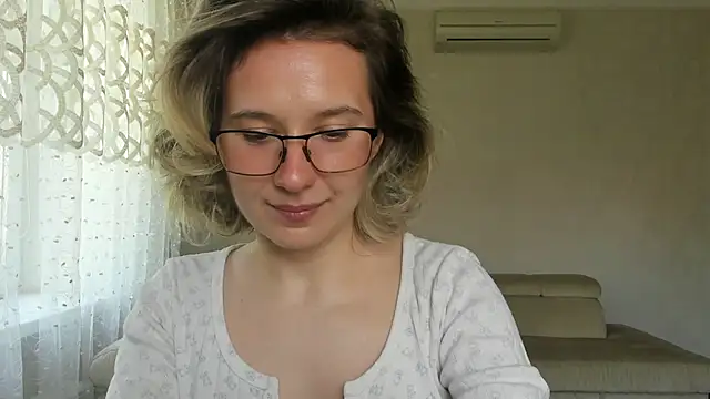 Snapshot of Lilith_lutherlow chatting on May 26, 1:09 pm Lilith lutherlow online show from May 26, 1:09 pm