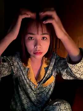 Snapshot of Samsam_567 chatting on December 5, 4:38 pm Samsam 567 online show from December 5, 4:38 pm