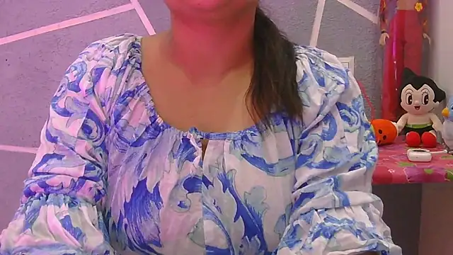 Manpreet cute online show from April 14, 6:18 am