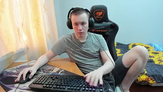 iliaskrislove online show from October 17, 4:38 am