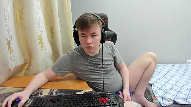 iliaskrislove online show from May 1, 11:21 pm