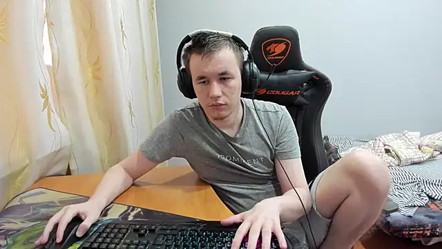 iliaskrislove online show from November 11, 12:22 pm